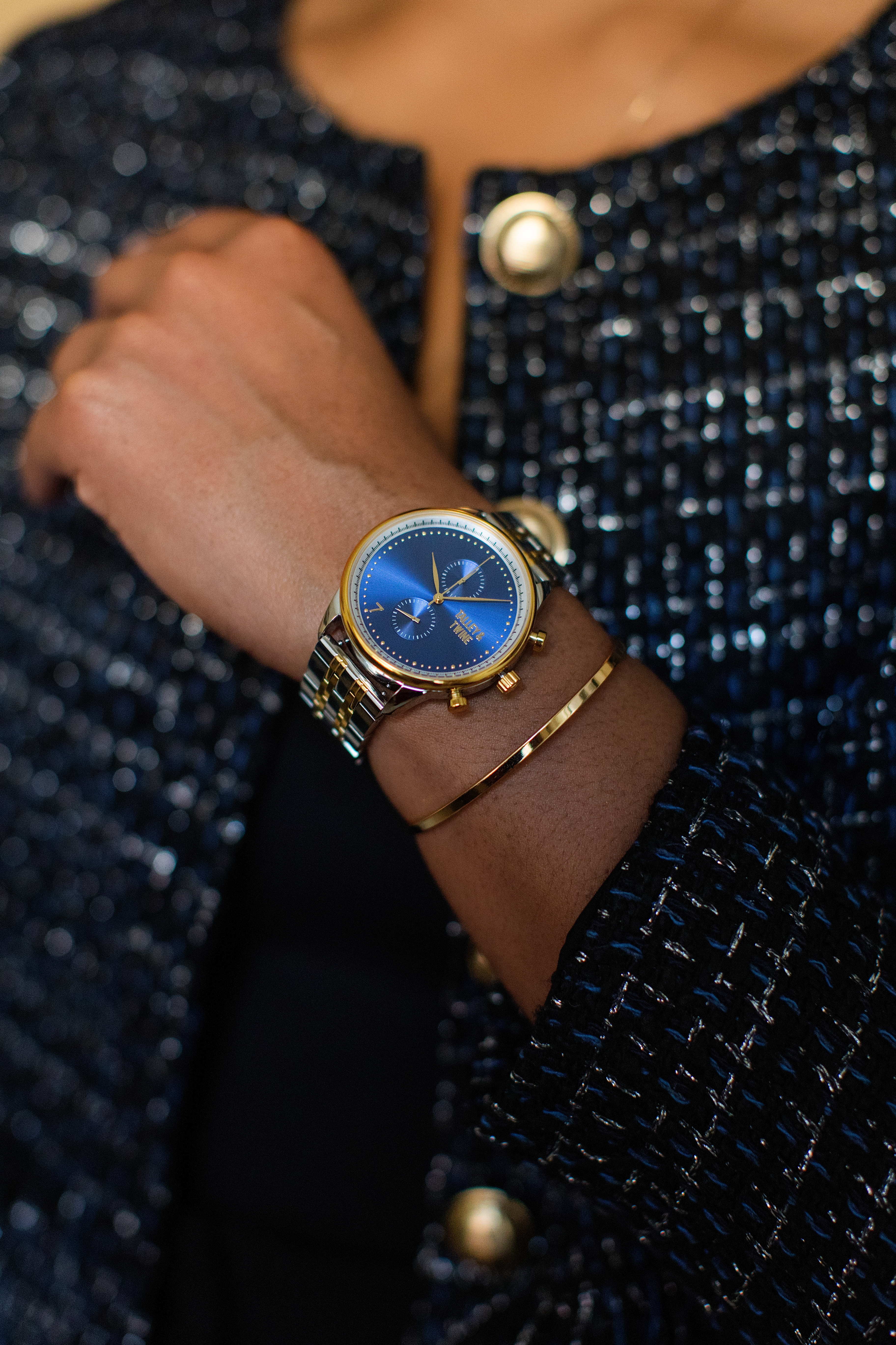 976D13E1-7DD7-4B8C-AA17-